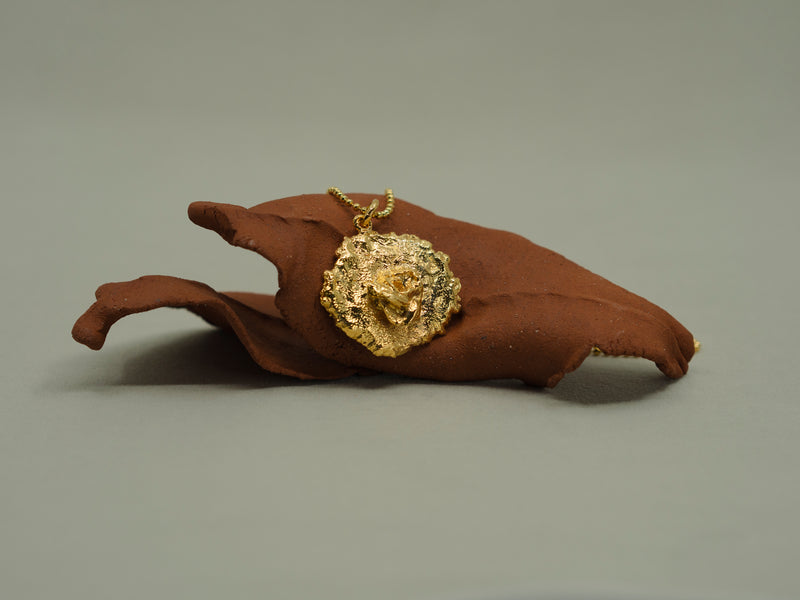 Rosette Gold Pendant