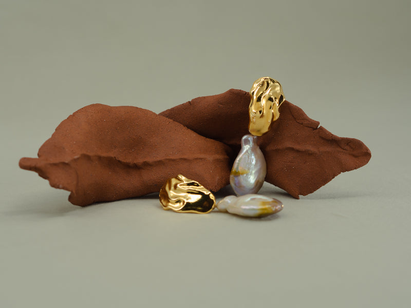 Driblet Gold and Pearl Earrings