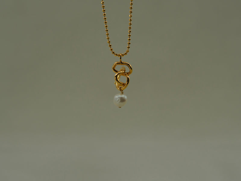 Entwined Gold and Pearl Pendant